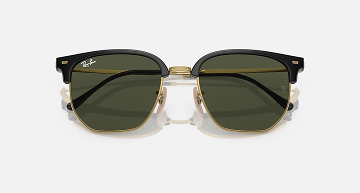 Ray-Ban NEW CLUBMASTER Black On Gold with Green Solid Color lenses - Closed Front