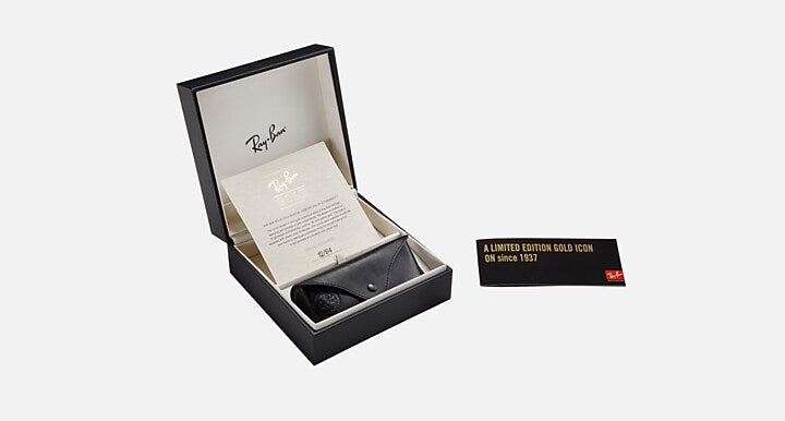 Ray-Ban AVIATOR SOLID GOLD Gold with G-15 Green Polarized Solid Color lenses - Packaging