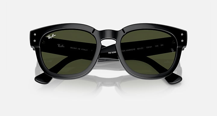 Ray-Ban MEGA HAWKEYE Black with Green Solid Color lenses - Closed Front