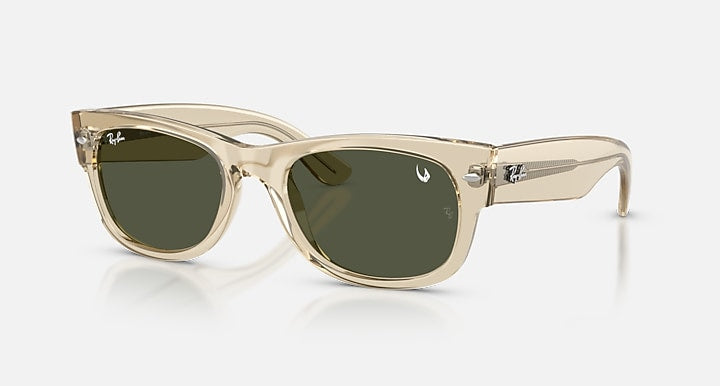 Ray-Ban RAY-BAN STAR WARS™ – GROGU MEGA WAYFARER II Beige with Green Solid Color lenses - Quarter
