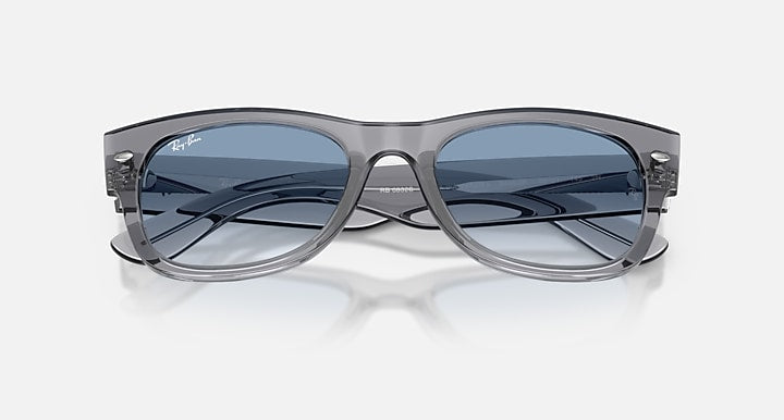 Ray-Ban MEGA WAYFARER II Grey with Clear Gradient Blue Gradient lenses - Closed Front