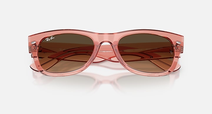Ray-Ban MEGA WAYFARER II Transparent Pink with Light Brown Gradient Black Gradient lenses - Closed Front