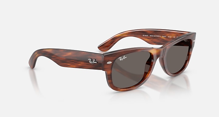 Ray-Ban MEGA WAYFARER II Striped Havana with Dark Grey Solid Color lenses - Alternative