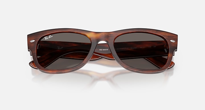 Ray-Ban MEGA WAYFARER II Striped Havana with Dark Grey Solid Color lenses - Closed Front