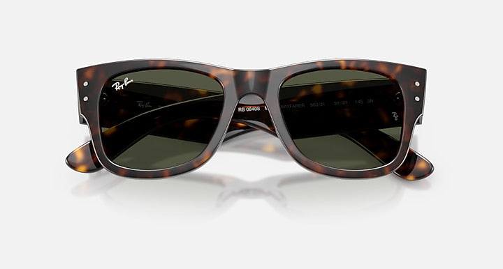 Ray-Ban MEGA WAYFARER Havana with Green Solid Color lenses - Closed Front