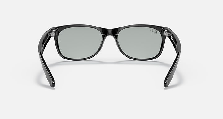 Ray-Ban NEW WAYFARER CLASSIC Black; Shiny Black with Light Grey Solid Color lenses - Back