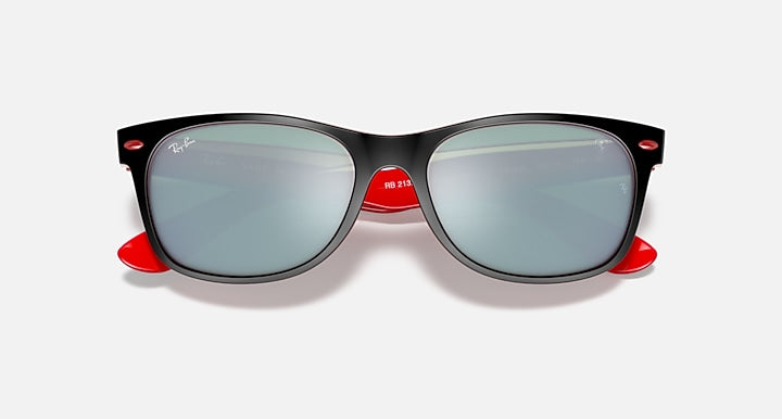 Ray-Ban RB2132M SCUDERIA FERRARI COLLECTION Black with Silver Flash Solid Color - Mirror lenses - Closed Front