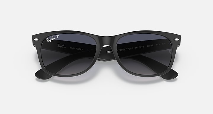 Ray-Ban NEW WAYFARER CLASSIC Black with Blue Gradient Polarized Gradient lenses - Closed Front