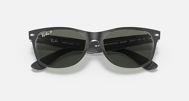 Ray-Ban NEW WAYFARER CLASSIC Black On Transparent; Black with Polarized Green Classic G-15 Solid Color lenses - Closed Front