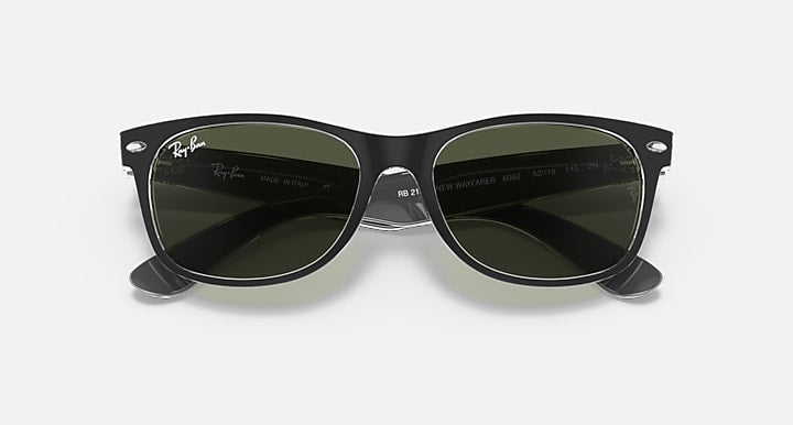 Ray-Ban NEW WAYFARER COLOR MIX Black On Transparent with G-15 Green Solid Color lenses - Closed Front