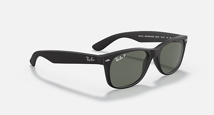 Ray-Ban NEW WAYFARER CLASSIC Rubber Black; Black with Green Polarized Solid Color lenses - Alternative