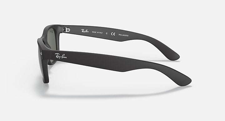 Ray-Ban NEW WAYFARER CLASSIC Rubber Black; Black with Green Polarized Solid Color lenses - Lateral