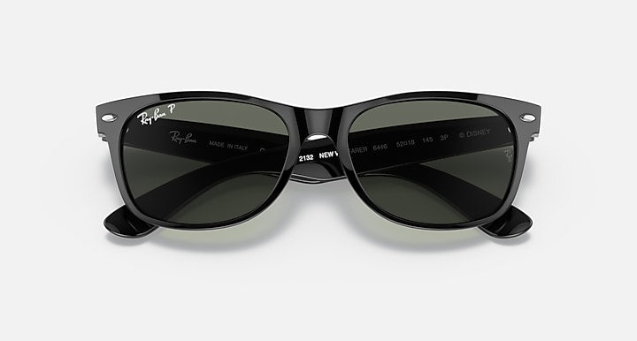 Ray-Ban RB2132 MICKEY J19 Black; Mickey Mouse with G-15 Green Polarized Solid Color lenses - Closed Front