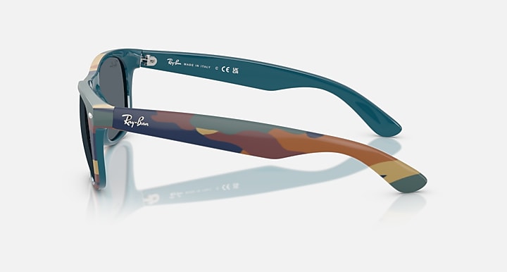 Ray-Ban NEW WAYFARER CLASSIC Blue & Blue Camuflage with Blue Solid Color lenses - Lateral