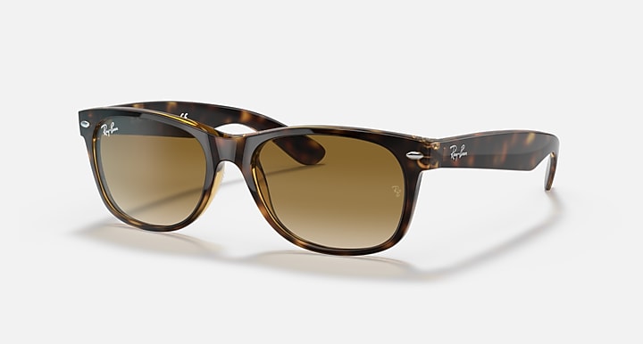 Ray-Ban NEW WAYFARER CLASSIC Light Havana with Light Brown Gradient Gradient lenses - Quarter