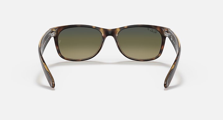 Ray-Ban NEW WAYFARER CLASSIC Havana with Green Gradient Blue Polarized Gradient lenses - Back