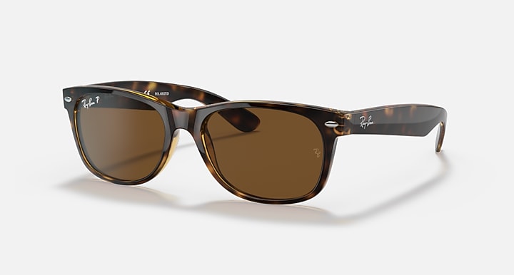 Ray-Ban NEW WAYFARER CLASSIC Tortoise with Brown Polarized Solid Color lenses - Quarter