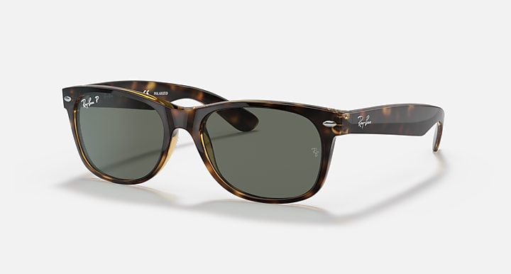 Ray-Ban NEW WAYFARER CLASSIC Tortoise with G-15 Green Polarized Solid Color lenses - Quarter
