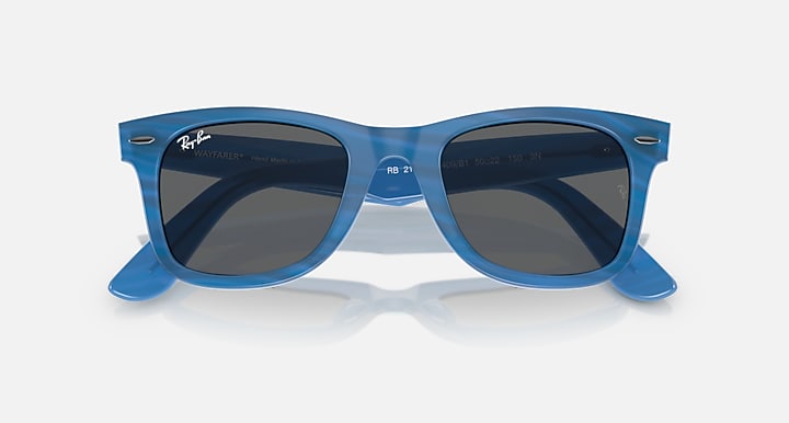 Ray-Ban ORIGINAL WAYFARER CHANGE Photo Striped Blue with Dark Grey Solid Color lenses - Closed Front