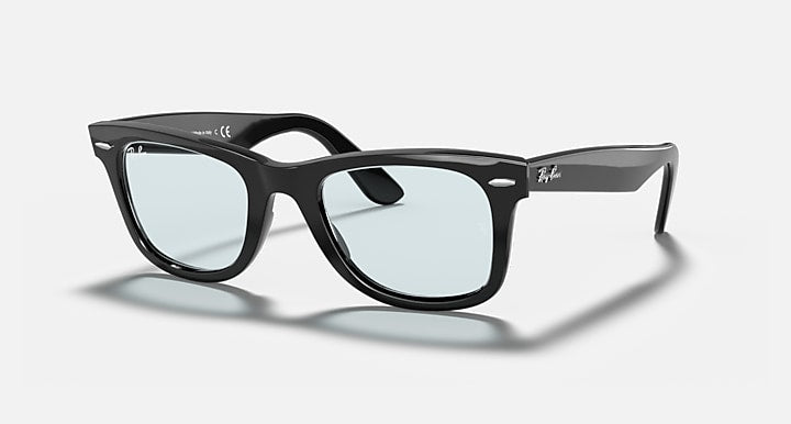 Ray-Ban ORIGINAL WAYFARER CLASSIC Black; Shiny Black with Light Grey Solid Color lenses - Quarter