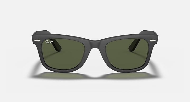Ray-Ban ORIGINAL WAYFARER CLASSIC Black with G-15 Green Solid Color lenses - Front