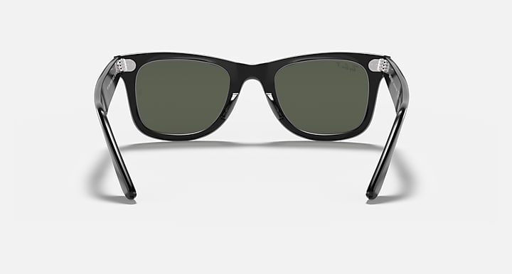 Ray-Ban ORIGINAL WAYFARER CLASSIC Black with G-15 Green Polarized Solid Color lenses - Back