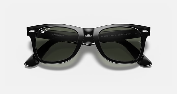 Ray-Ban ORIGINAL WAYFARER CLASSIC Black with G-15 Green Polarized Solid Color lenses - Closed Front