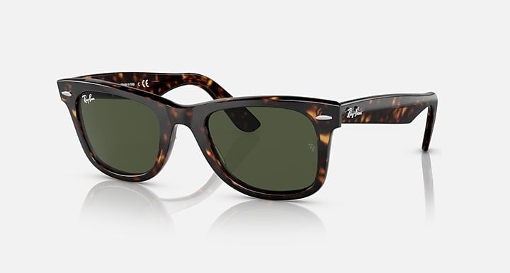 Ray-Ban ORIGINAL WAYFARER BIO-BASED Havana with Green Solid Color lenses - Quarter