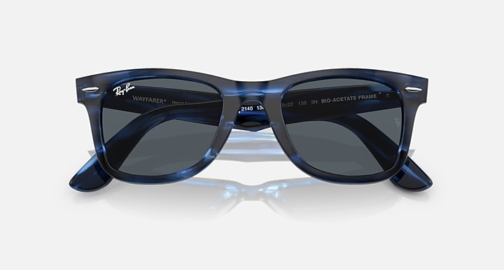 Ray-Ban ORIGINAL WAYFARER BIO-BASED Striped Blue with Blue Solid Color lenses - Closed Front