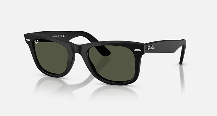 Ray-Ban ORIGINAL WAYFARER CLASSIC Matte Black with Crystal Green Solid Color lenses - Quarter