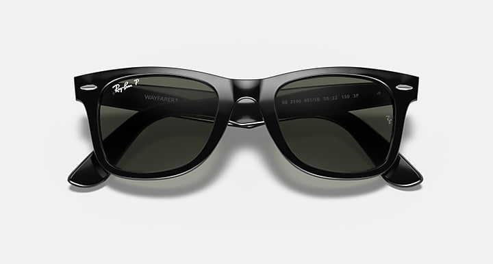 Ray-Ban ORIGINAL WAYFARER CLASSIC Black with Green Polarized Solid Color lenses - Closed Front