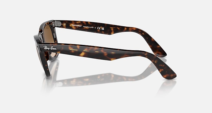 Ray-Ban ORIGINAL WAYFARER CLASSIC Tortoise with Solid Color Gradient lenses - Lateral