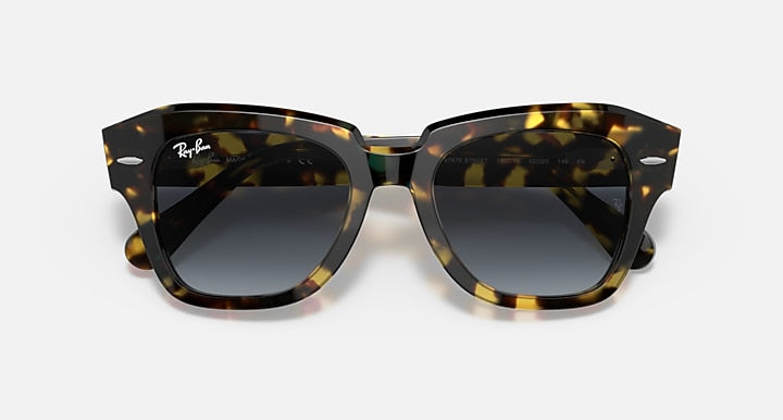 Ray-Ban STATE STREET FLECK Yellow Havana with Blue Gradient Grey Gradient lenses - Closed Front