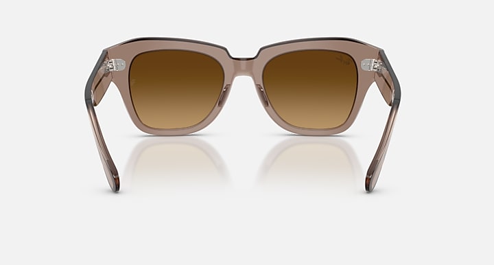Ray-Ban STATE STREET Transparent Light Brown with Gradient Brown Gradient lenses - Back