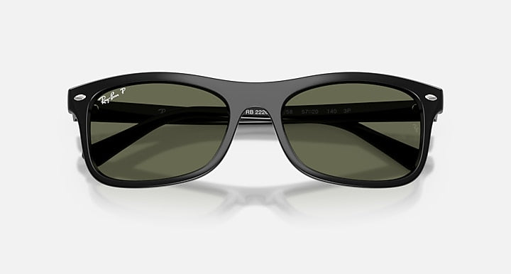 Ray-Ban RB2226 Black with Green Polarized Solid Color lenses - Closed Front