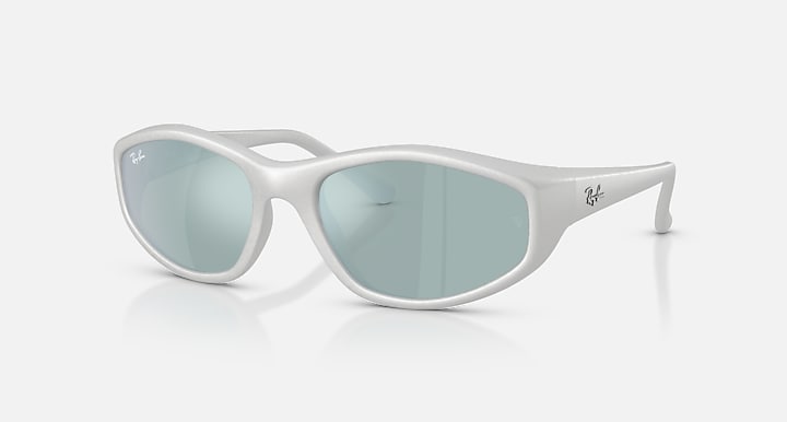 Ray-Ban RB2228 Silver with Light Green Mirror Silver Solid Color - Mirror lenses - Quarter