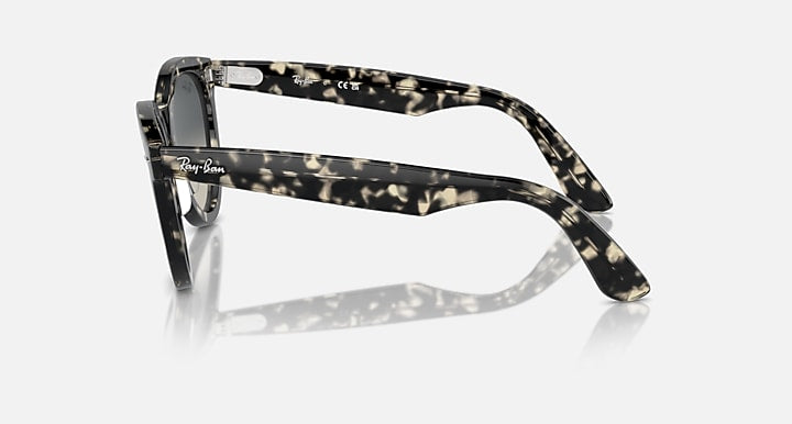 Ray-Ban WAYFARER WAY Grey Havana with Grey Gradient lenses - Lateral