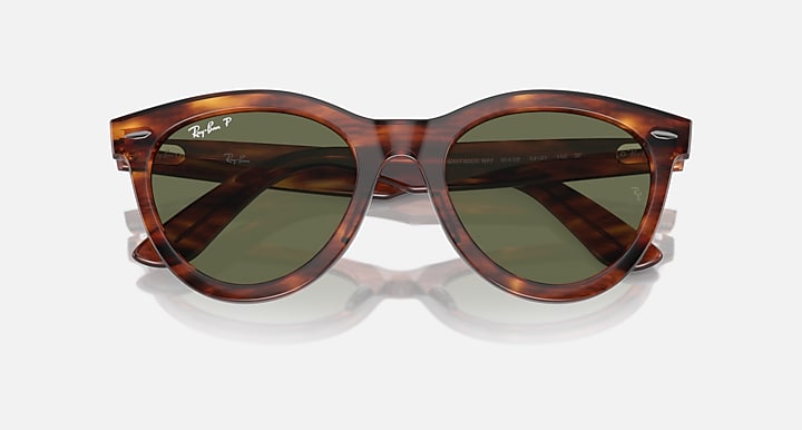 Ray-Ban WAYFARER WAY Striped Havana with Green Polarized Solid Color lenses - Closed Front