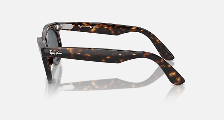 Ray-Ban WAYFARER OVAL Havana with Blue Solid Color lenses - Lateral