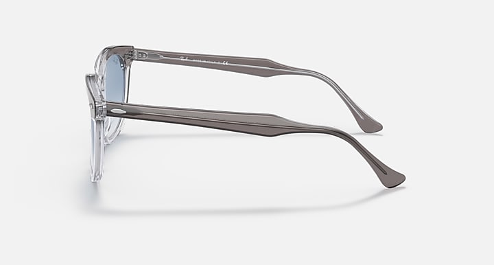 Ray-Ban HAWKEYE Grey On Transparent; Grey with Clear Blue Gradient lenses - Lateral