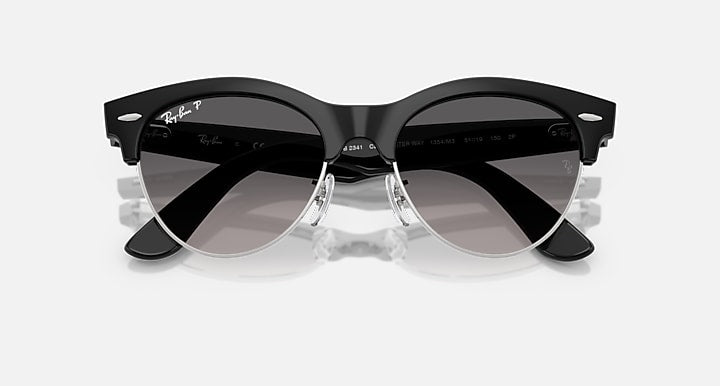 Ray-Ban CLUBMASTER WAY Black On Silver; Black with Grey Gradient Polarized Gradient lenses - Closed Front