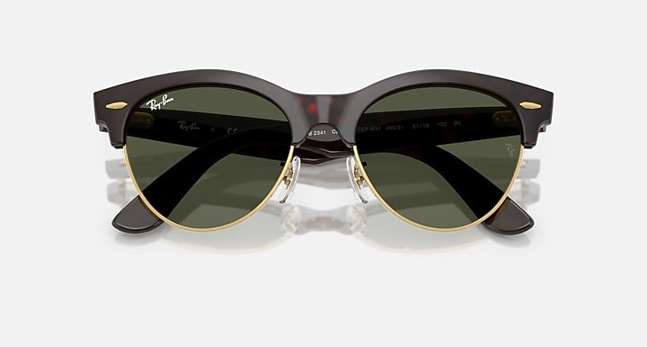 Ray-Ban CLUBMASTER WAY Red Havana On Gold; Red Havana with Green Solid Color lenses - Closed Front
