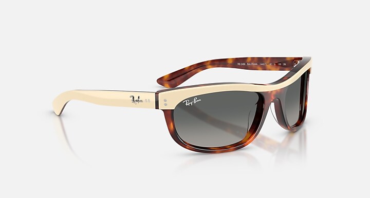Ray-Ban BALORAMA STREET NEAT Beige Havana with Gradient Grey Gradient lenses - Alternative