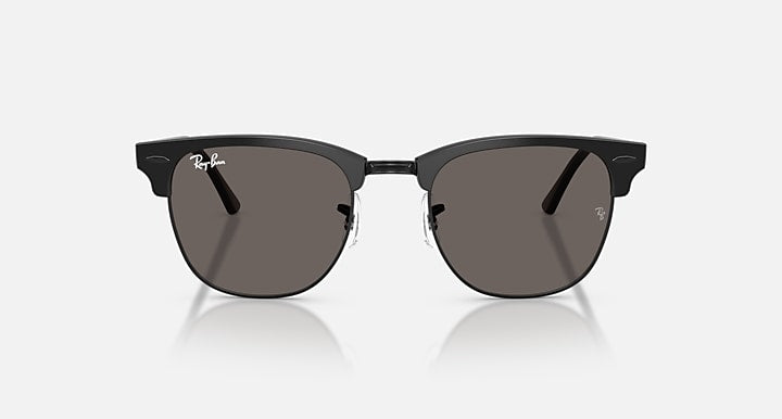 Ray-Ban CLUBMASTER CLASSIC Black with Dark Grey Solid Color lenses - Front