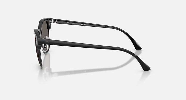 Ray-Ban CLUBMASTER CLASSIC Black with Dark Grey Solid Color lenses - Lateral