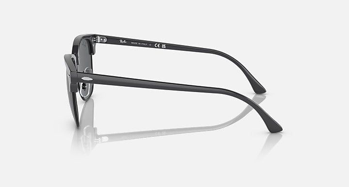 Ray-Ban CLUBMASTER CLASSIC Grey On Black; Grey with Dark Grey Solid Color lenses - Lateral