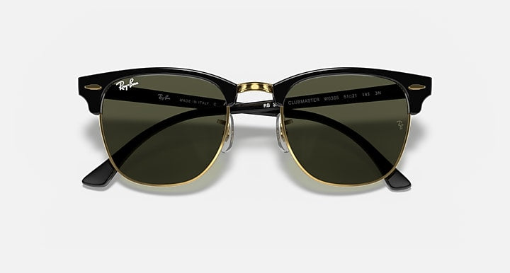 Ray-Ban CLUBMASTER CLASSIC Black On Gold with G-15 Green Solid Color lenses - Closed Front