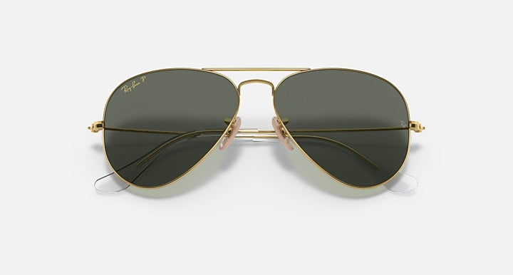 Ray-Ban AVIATOR SOLID GOLD Gold with G-15 Green Polarized Solid Color lenses - Closed Front