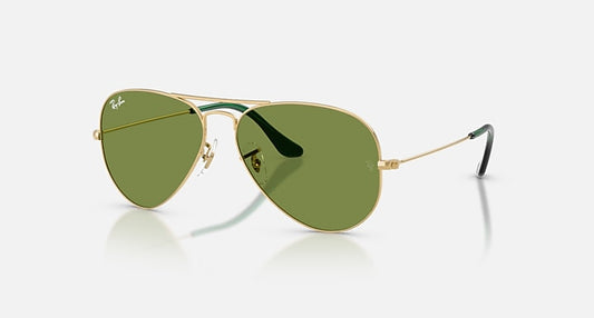 Ray-Ban AVIATOR LARGE METAL Arista Gold with Green Solid Color lenses - Quarter