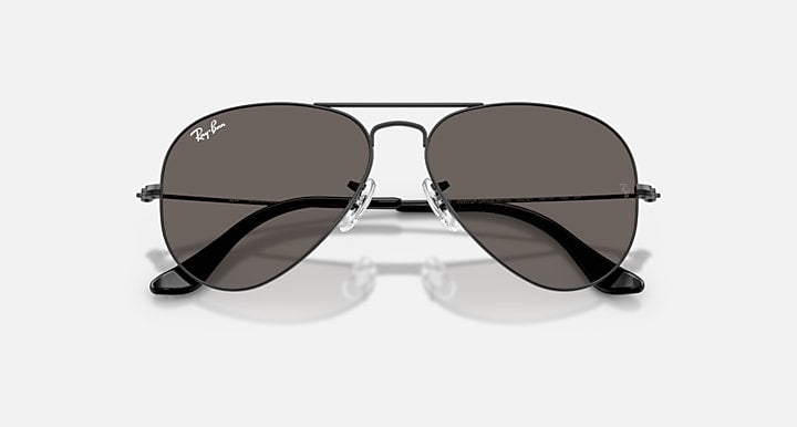 Ray-Ban AVIATOR CLASSIC Black with Dark Grey Solid Color lenses - Closed Front